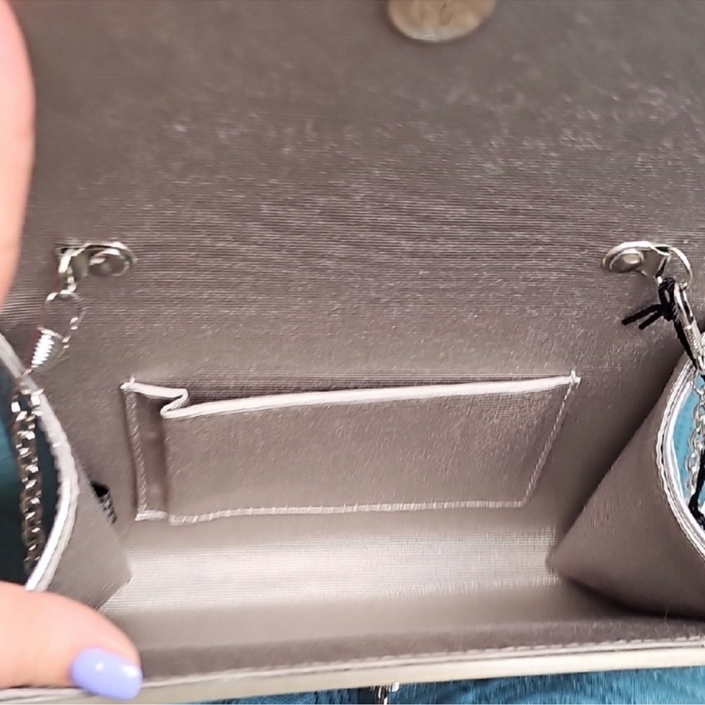 Kurt Geiger London Party Glitter Envelope
Clutch Shoulder Bag NWT - Picture 5 of 11